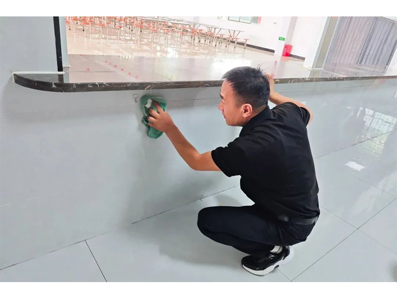 鐵紀(jì)融煙火 廚間顯擔(dān)當(dāng)｜記新科起重員工董雙杰